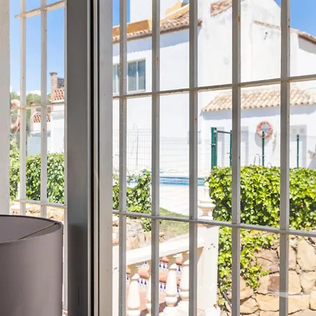 Apartamento Stunning Townhouse With Pool In Riviera Del Sol By Costarentals - Ref 199 *